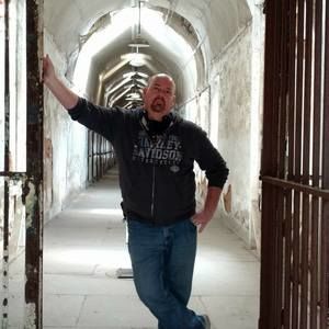 Meet your Posher, Gregory